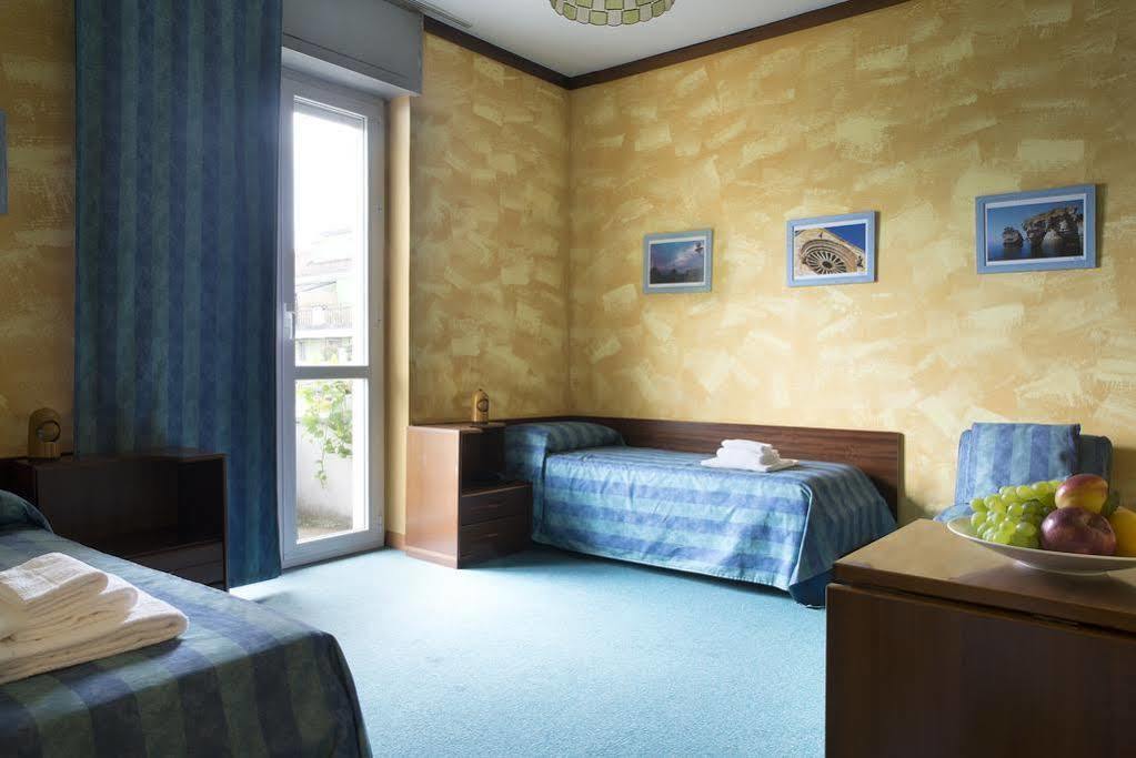 Residence Loreto Milaan Buitenkant foto