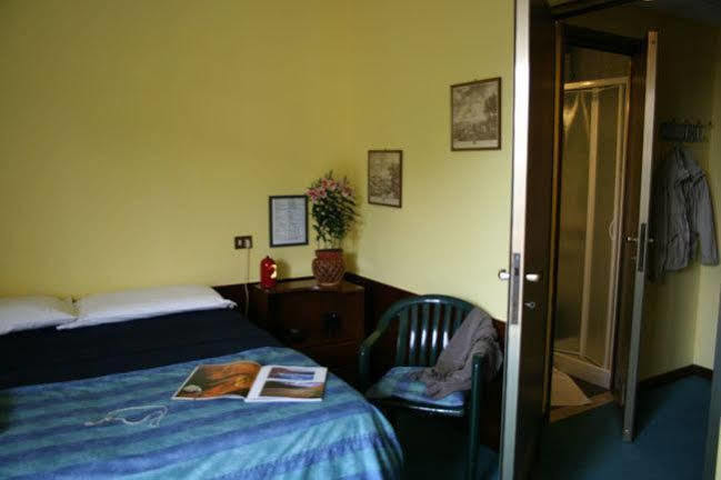 Residence Loreto Milaan Buitenkant foto